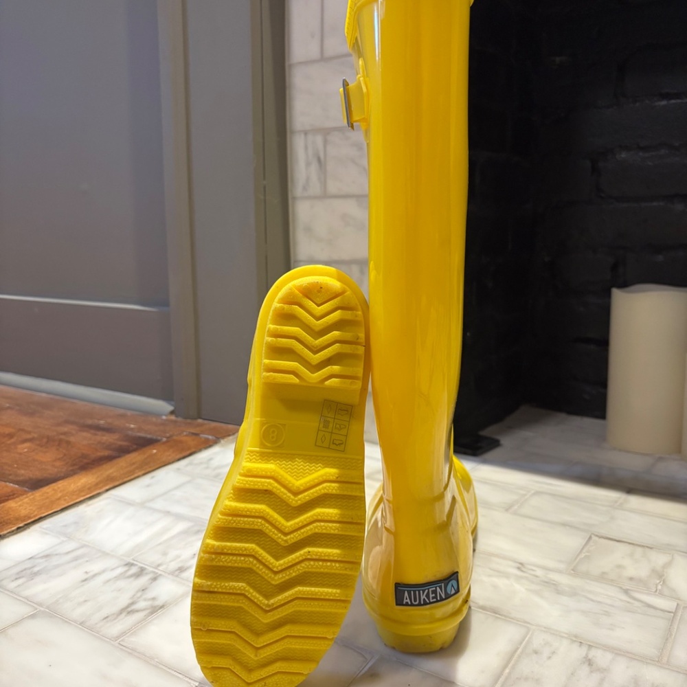 Women's Yellow Rain Boots - Slim Winter & Rain Boot - Picture 6 of 7